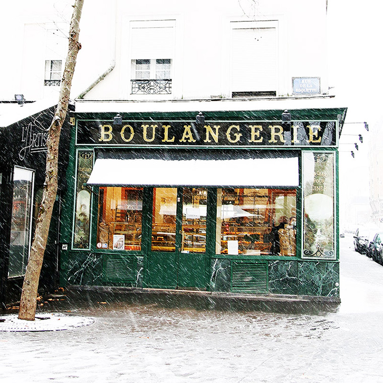 Boulangerie sous la neige, rue de la Roquette